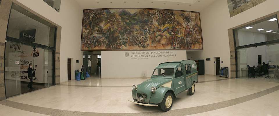 Foto del interior del Ministerio TIC
