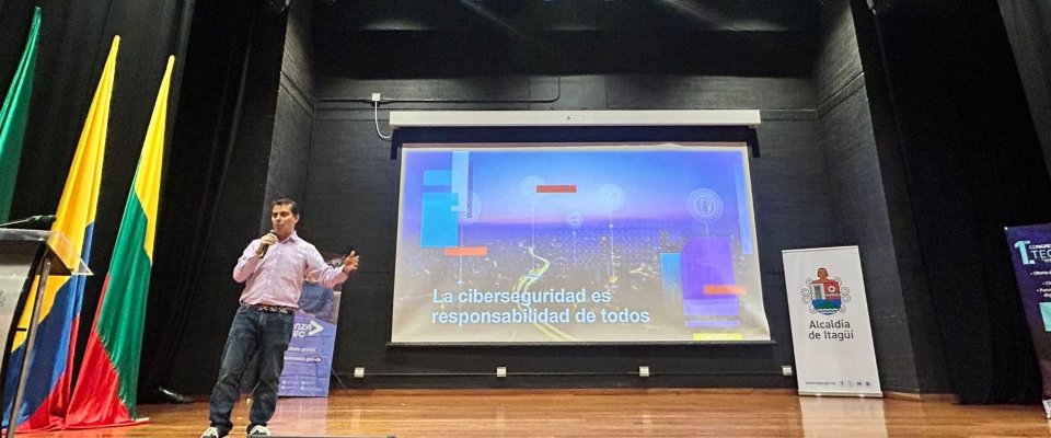 Foto del evento de AvanzaTEC en Antioquia